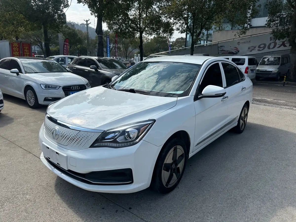 DONGFENG AEOLUS E70