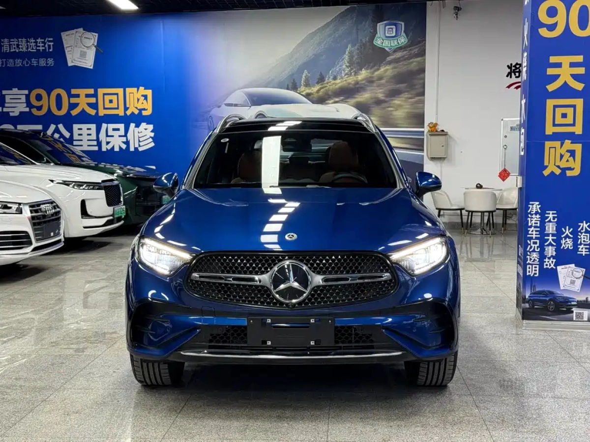 MERCEDES-BENZ GLC