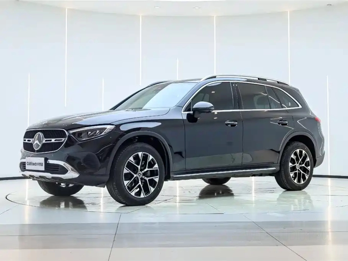 MERCEDES-BENZ GLC  2025