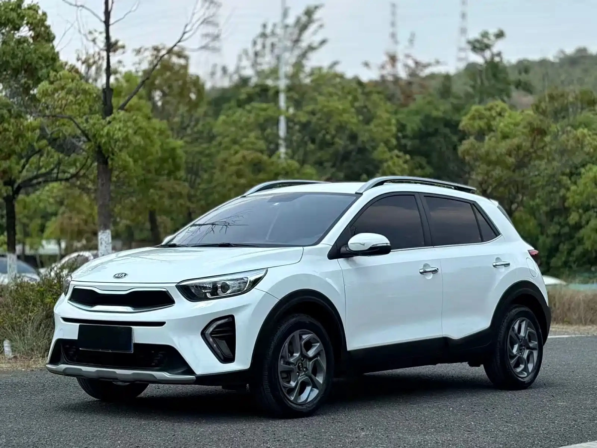 KIA KX1
