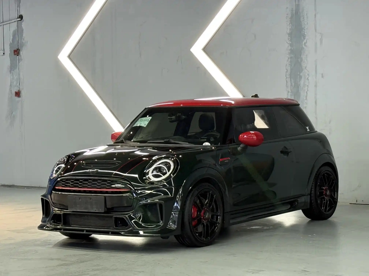 MINI JCW  2022