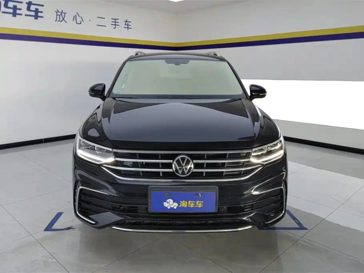 VOLKSWAGEN TIGUAN L