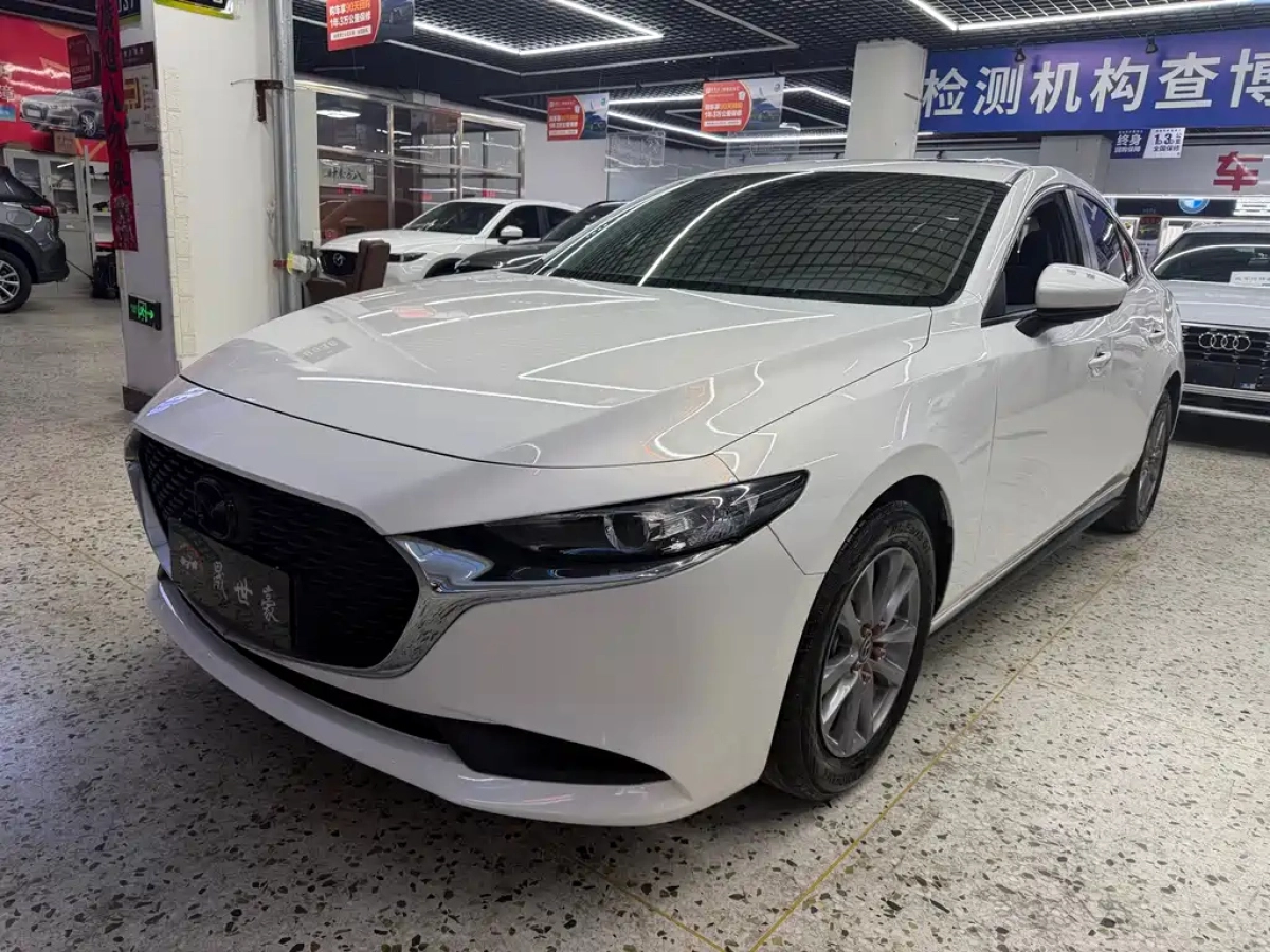 MAZDA 3 AXELA