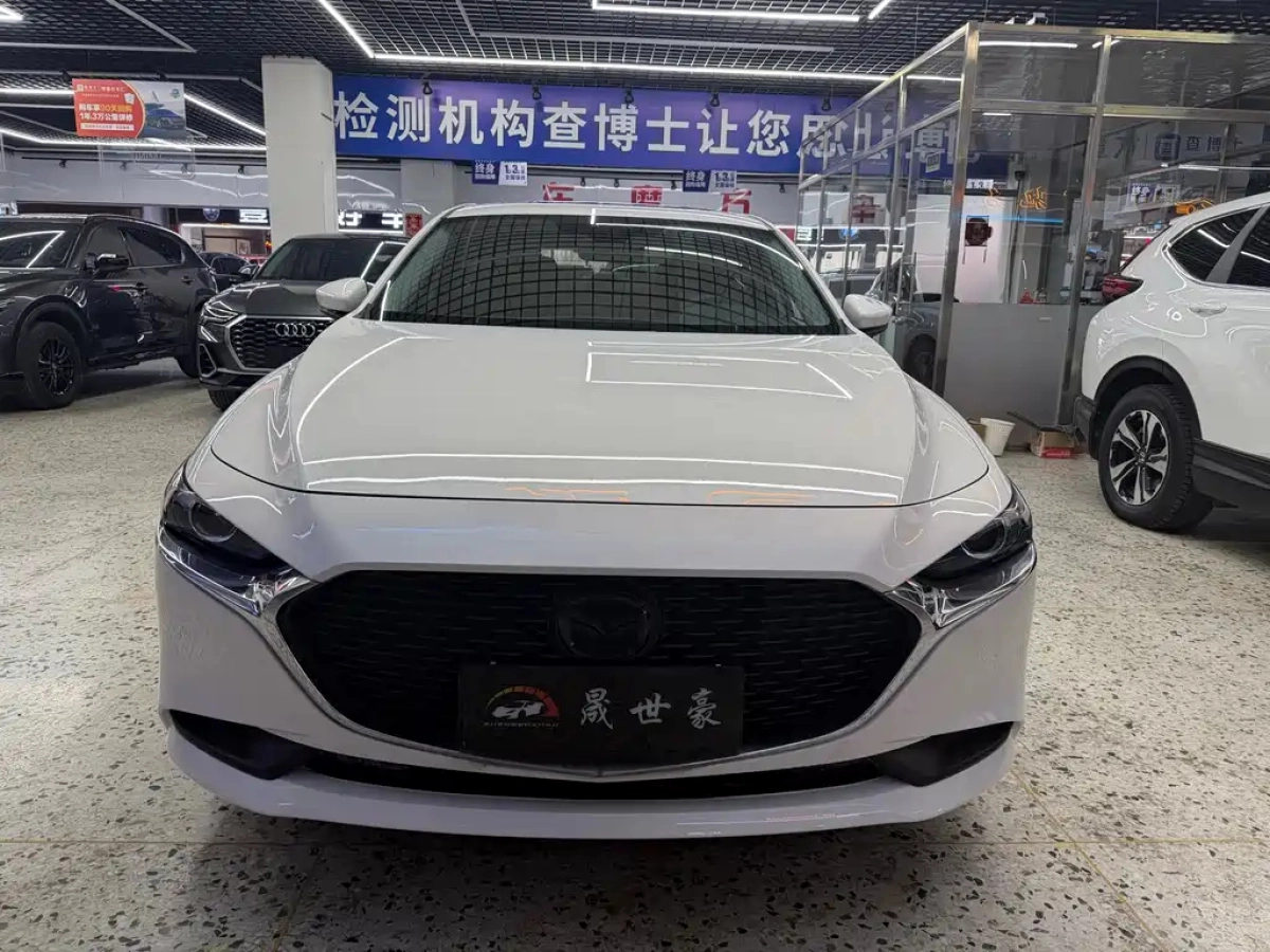 MAZDA 3 AXELA