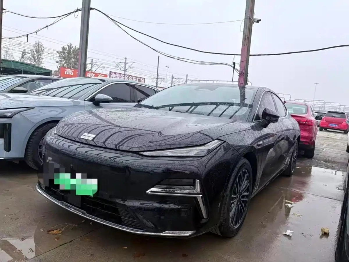 GEELY GALAXY GALAXY XINGYAO 8  2025