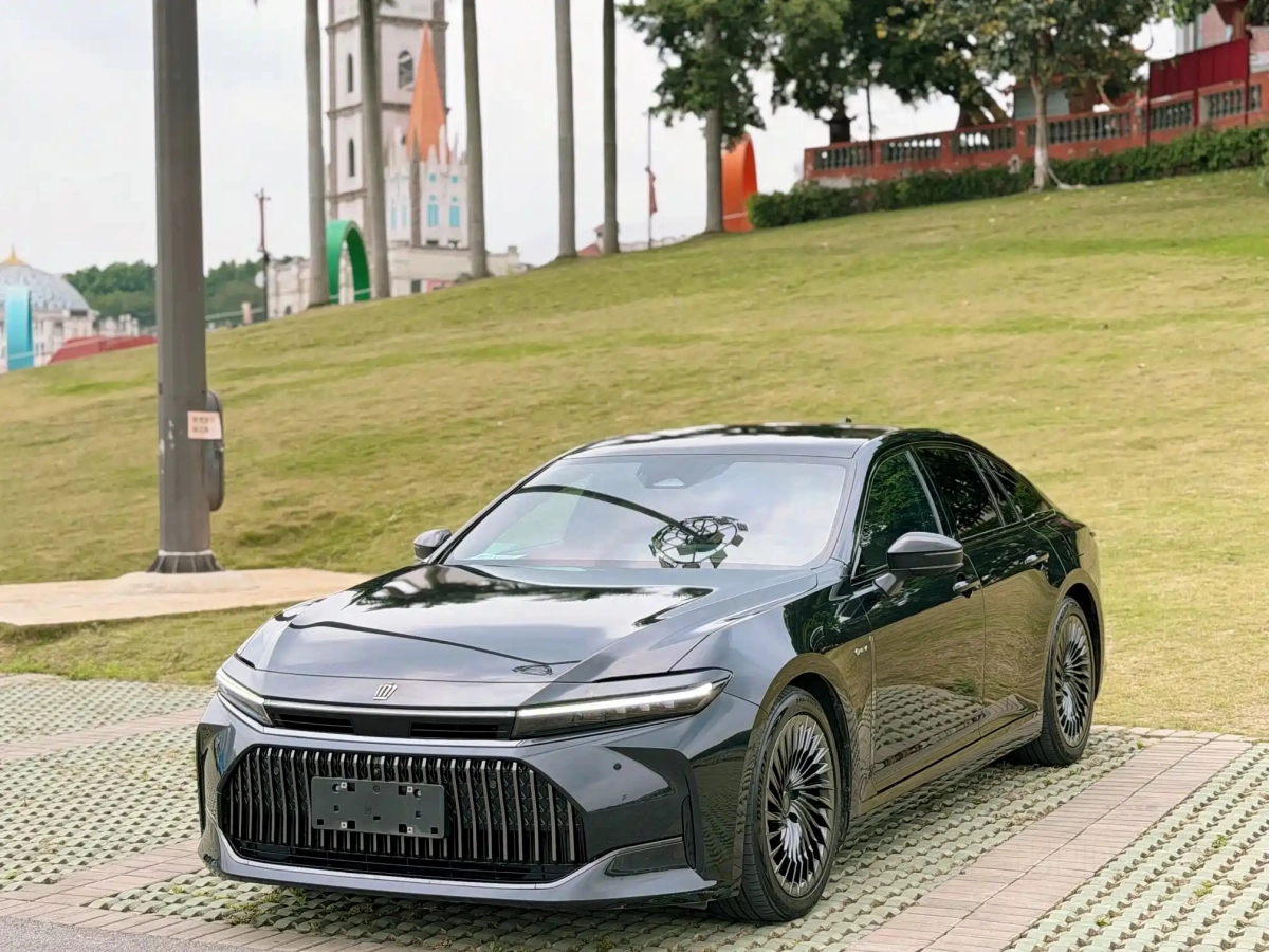 TOYOTA CROWN IMPORT  2024