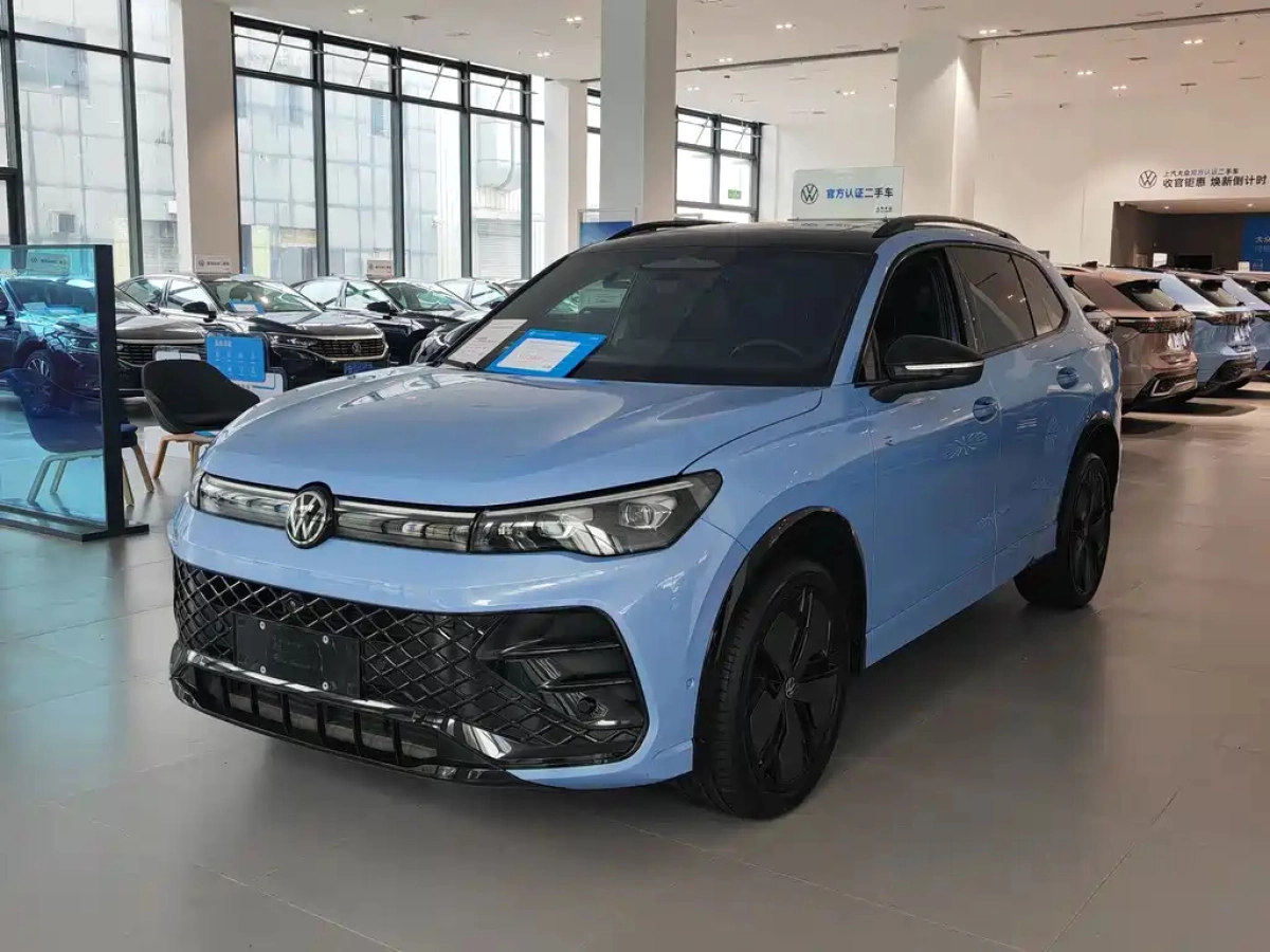 VOLKSWAGEN TIGUAN L  2024