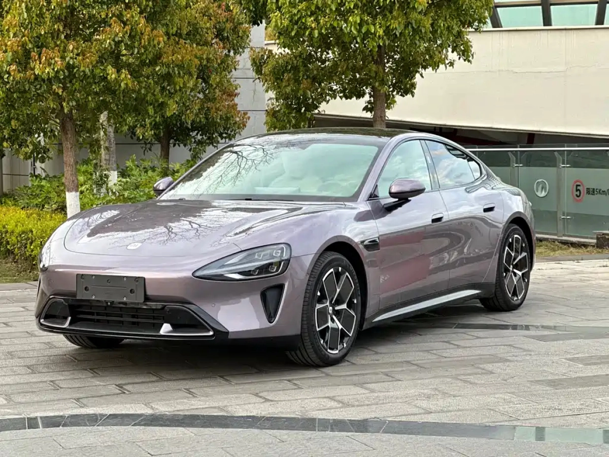 XIAOMI AUTO SU7  2025