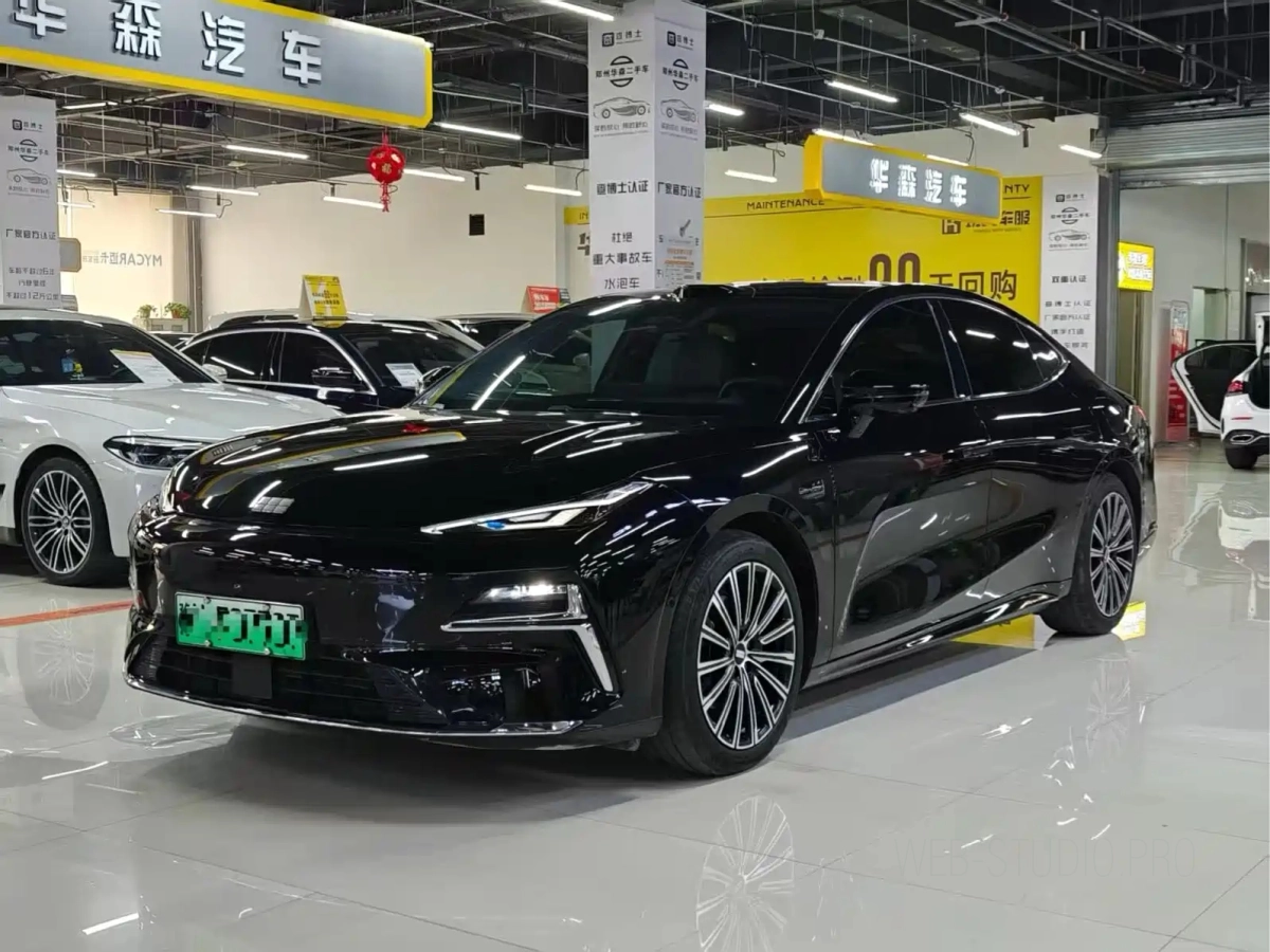 GEELY GALAXY GALAXY XINGYAO 8  2025