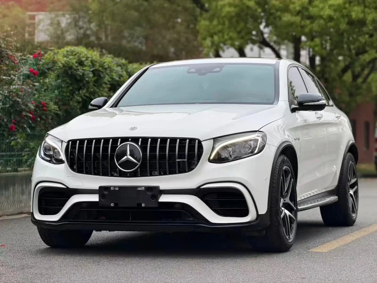 MERCEDES-BENZ GLC COUPE AMG  2019