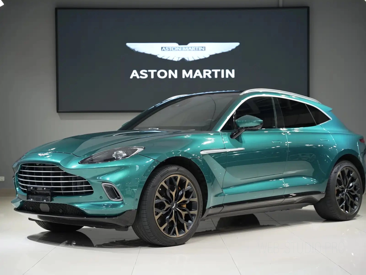 ASTON MARTIN DBX