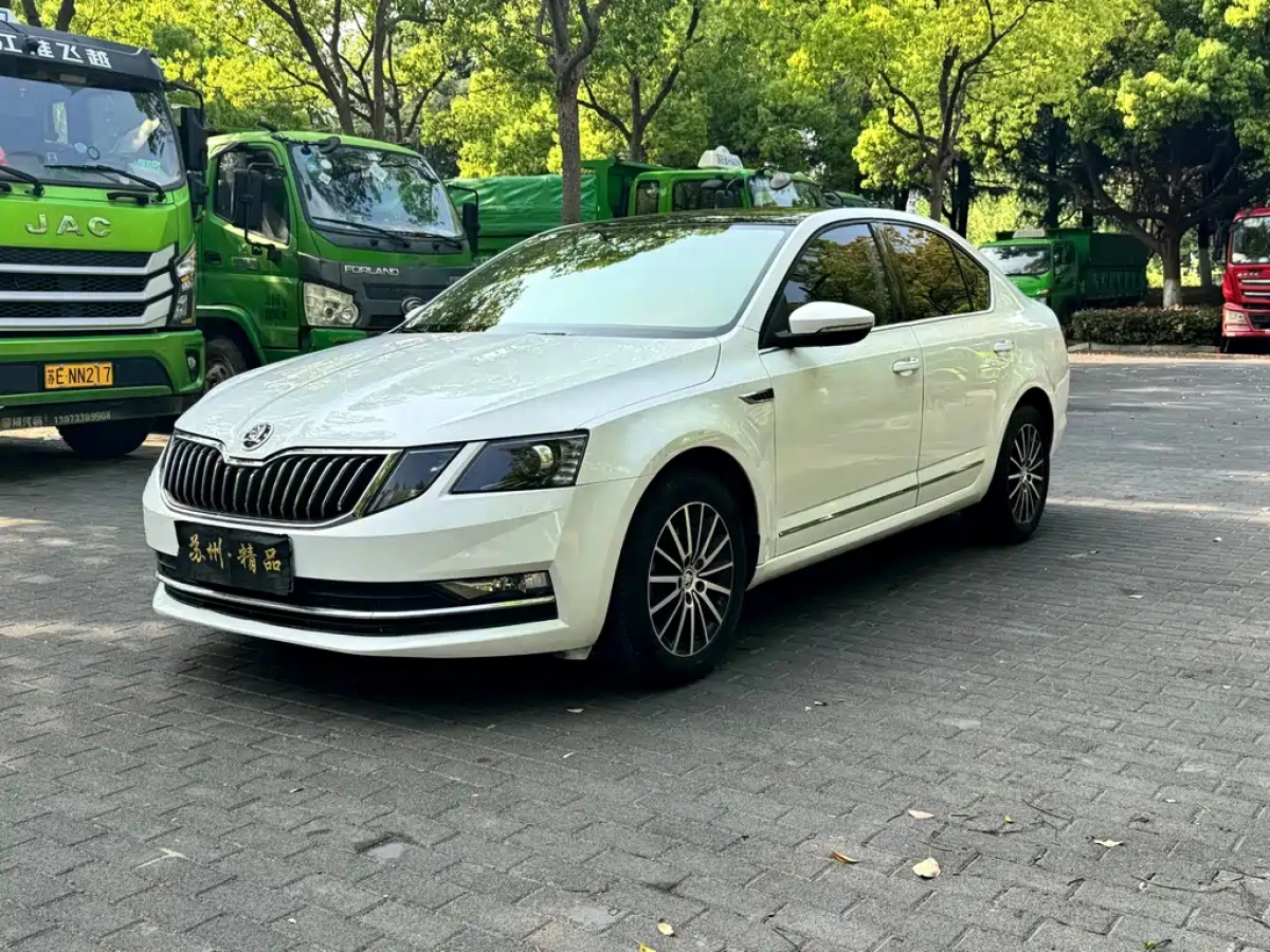 SKODA OCTAVIA