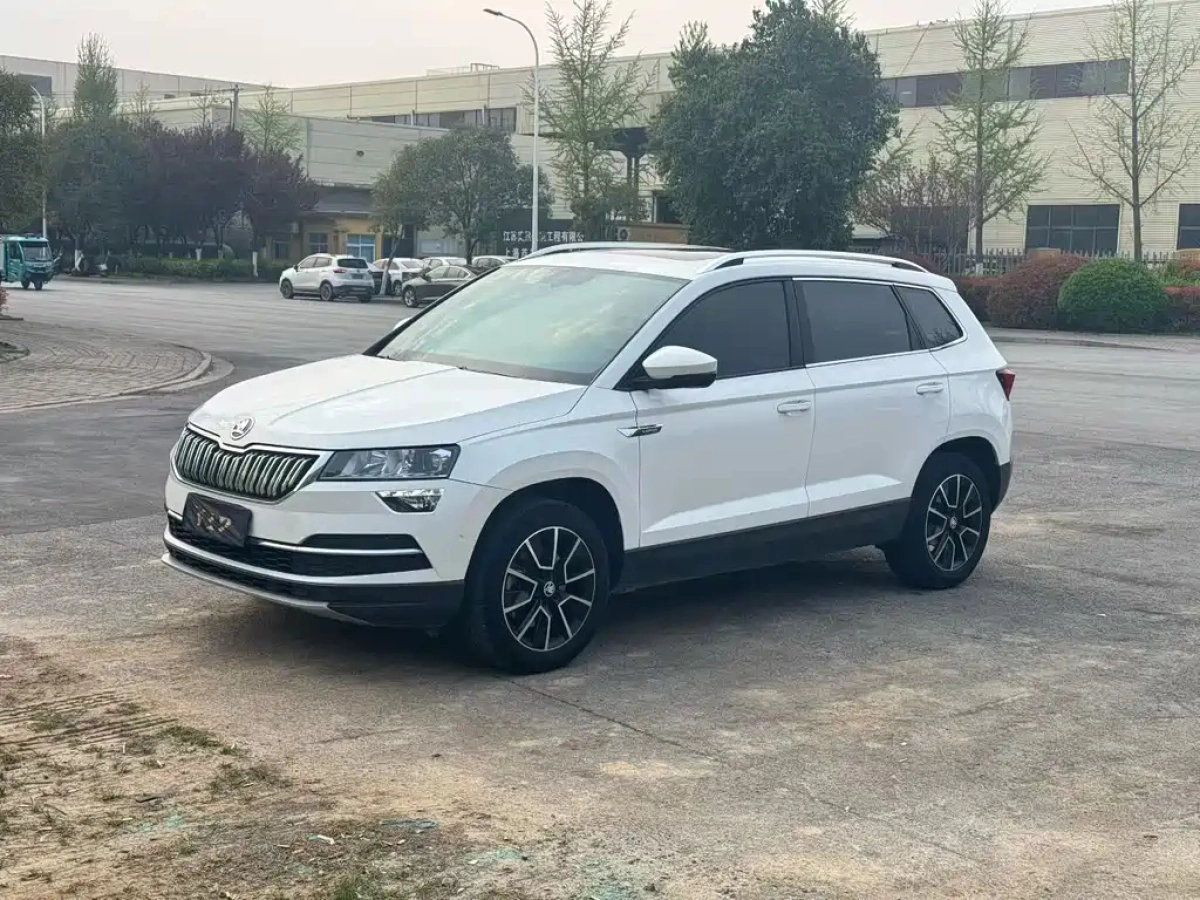 SKODA KAROQ  2019