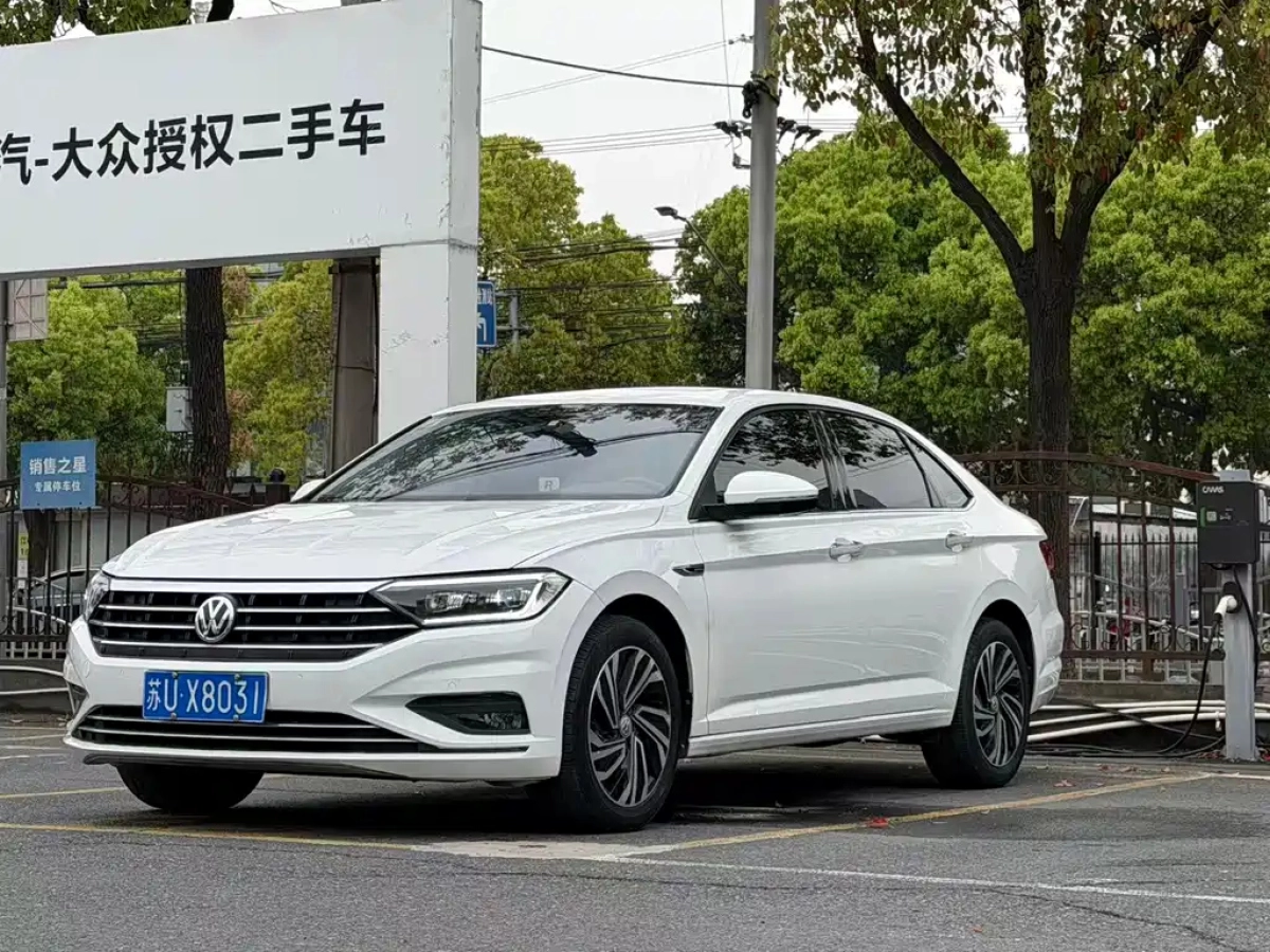 VOLKSWAGEN SAGITAR  2021