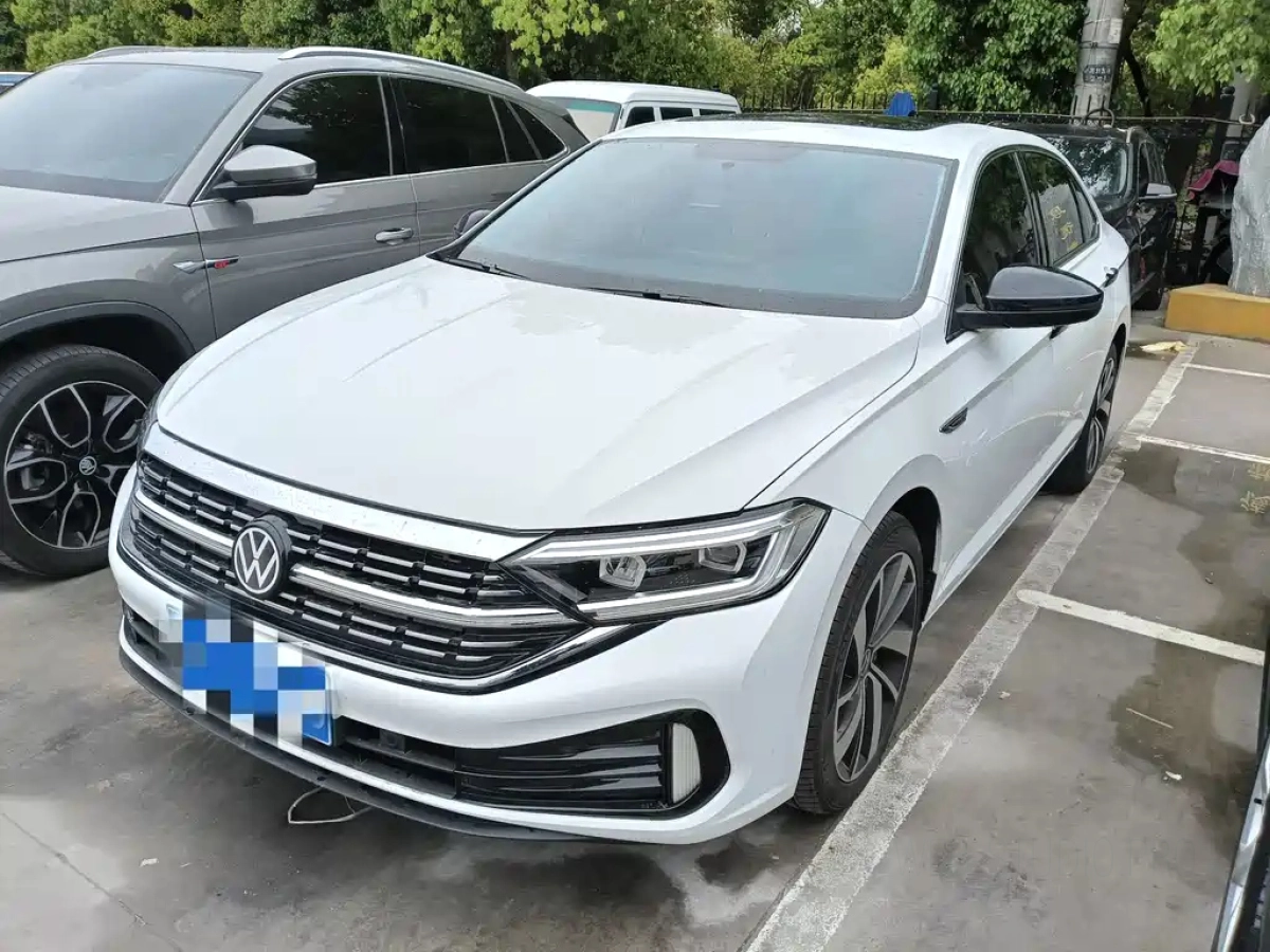 VOLKSWAGEN SAGITAR  2025