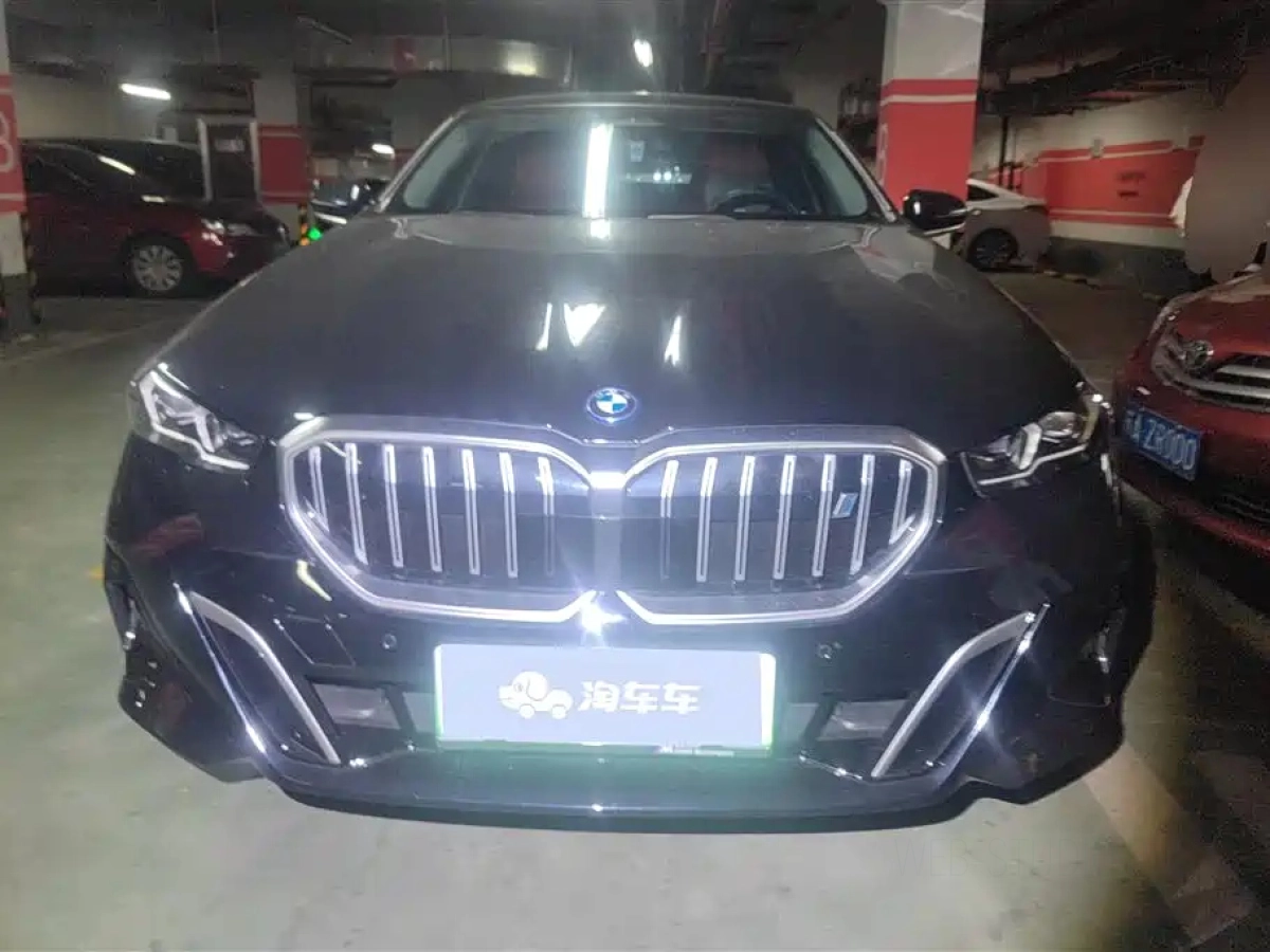 BMW I5