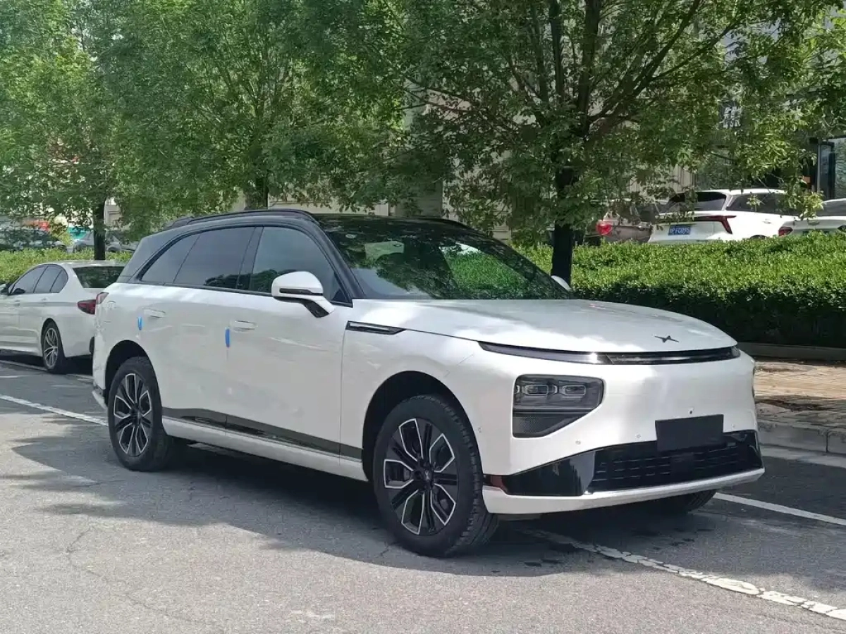 XPENG G9