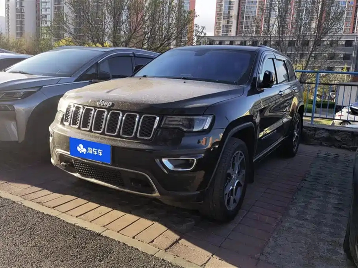 JEEP GRAND CHEROKEE  2022