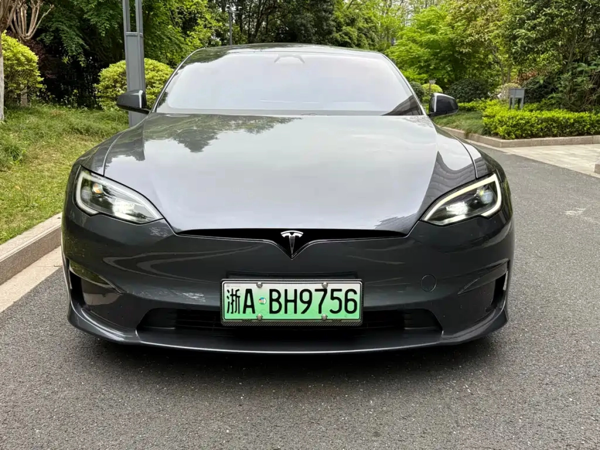 TESLA MODEL S