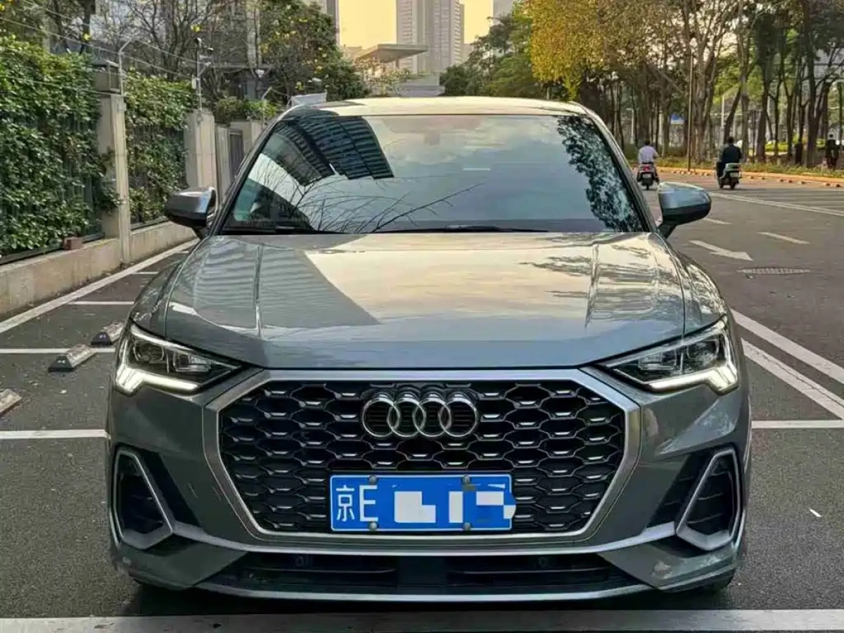 AUDI Q3 SPORTBACK
