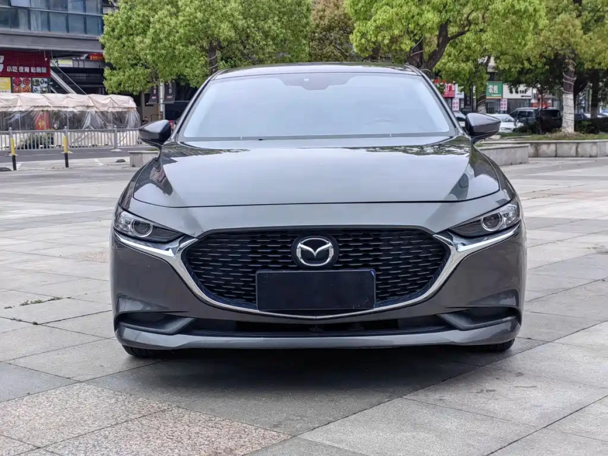 MAZDA 3 AXELA