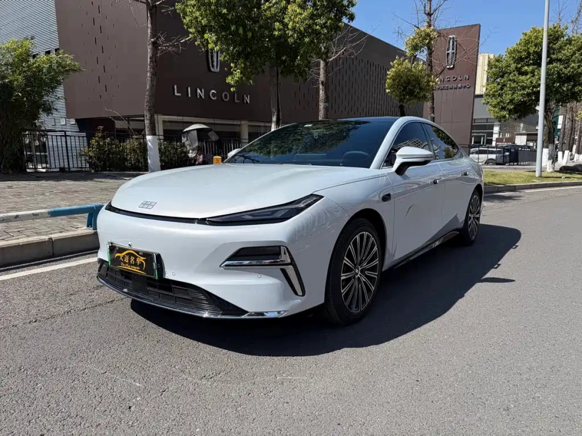 GEELY GALAXY GALAXY XINGYAO 8  2025