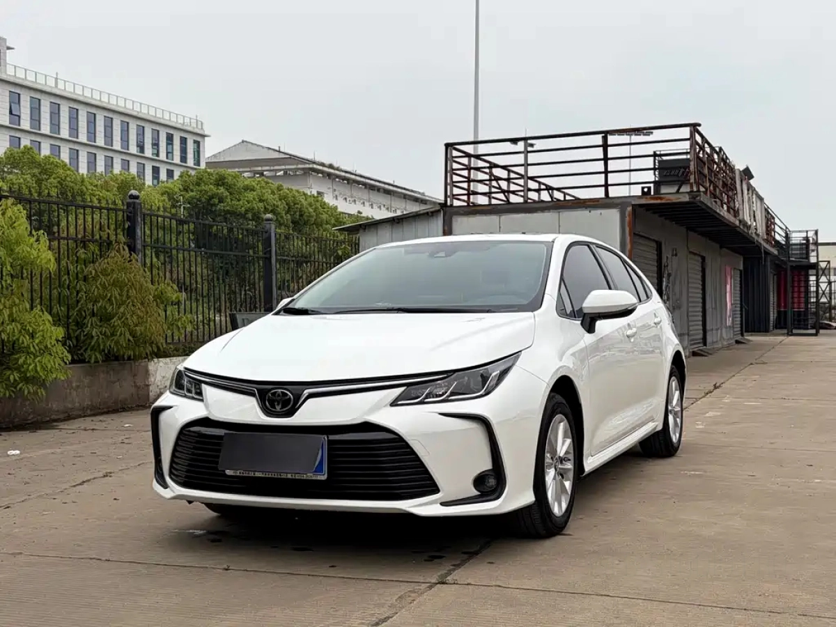 TOYOTA COROLLA  2023