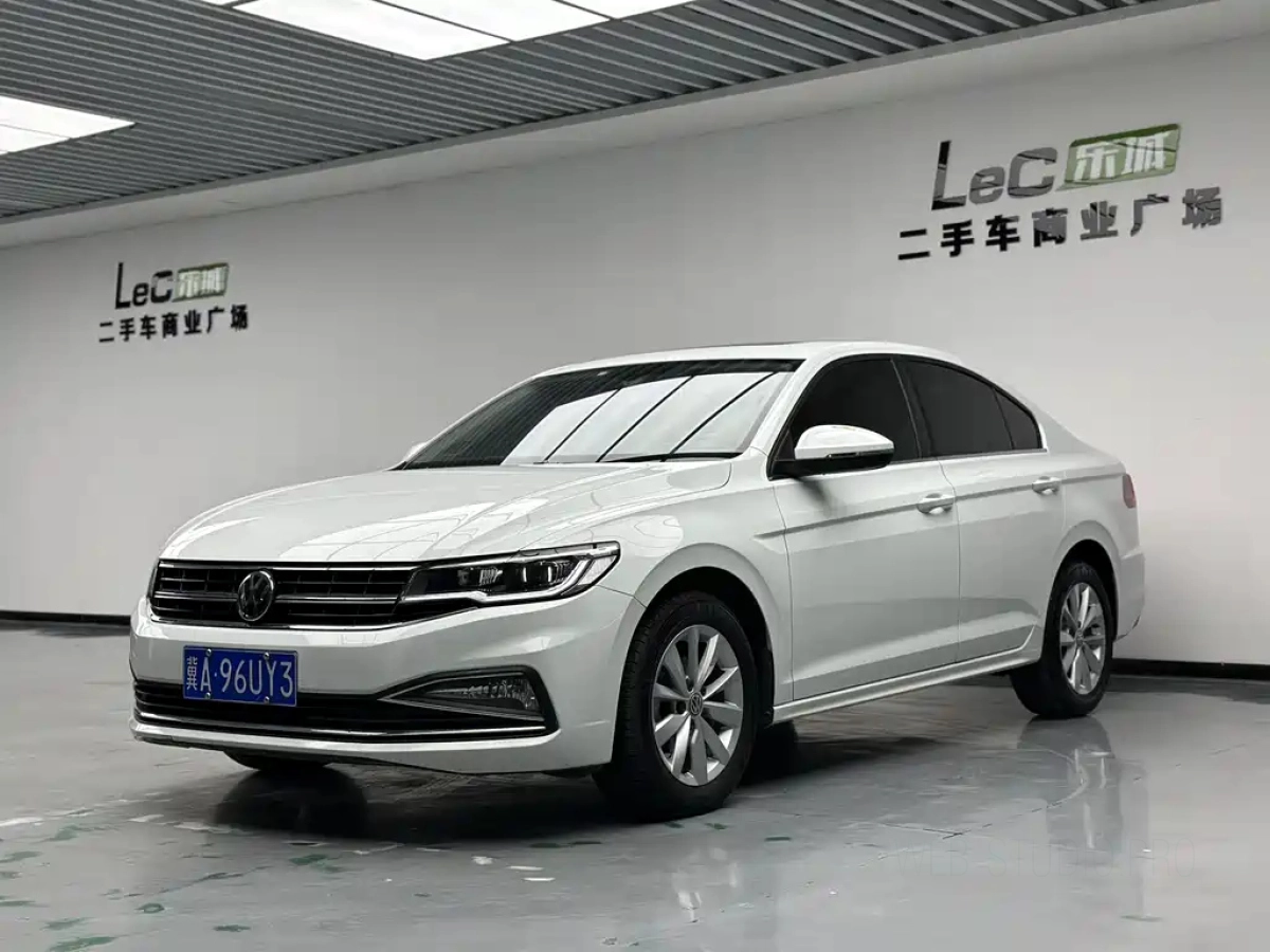 VOLKSWAGEN BORA  2020