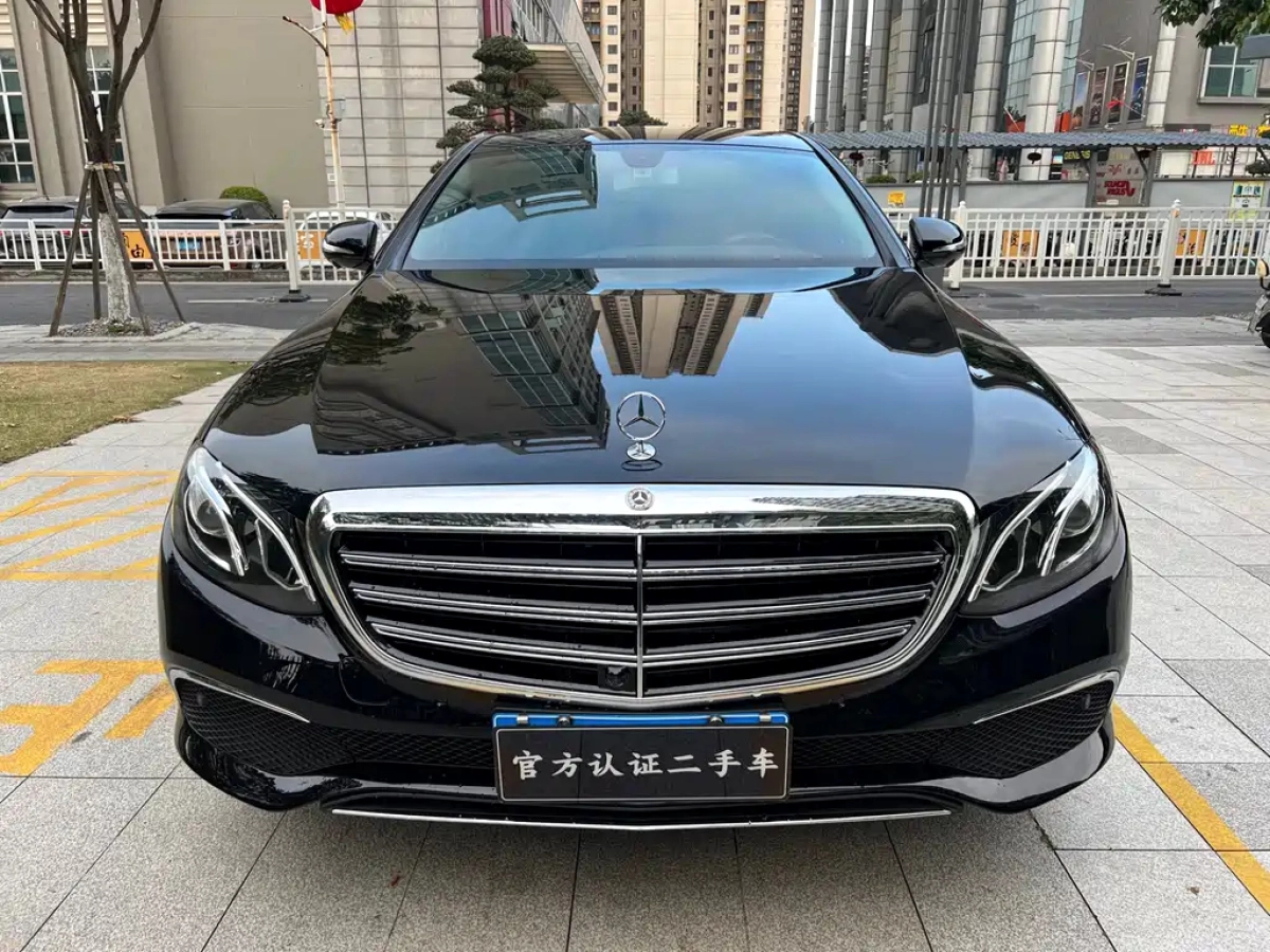 MERCEDES-BENZ E-CLASS