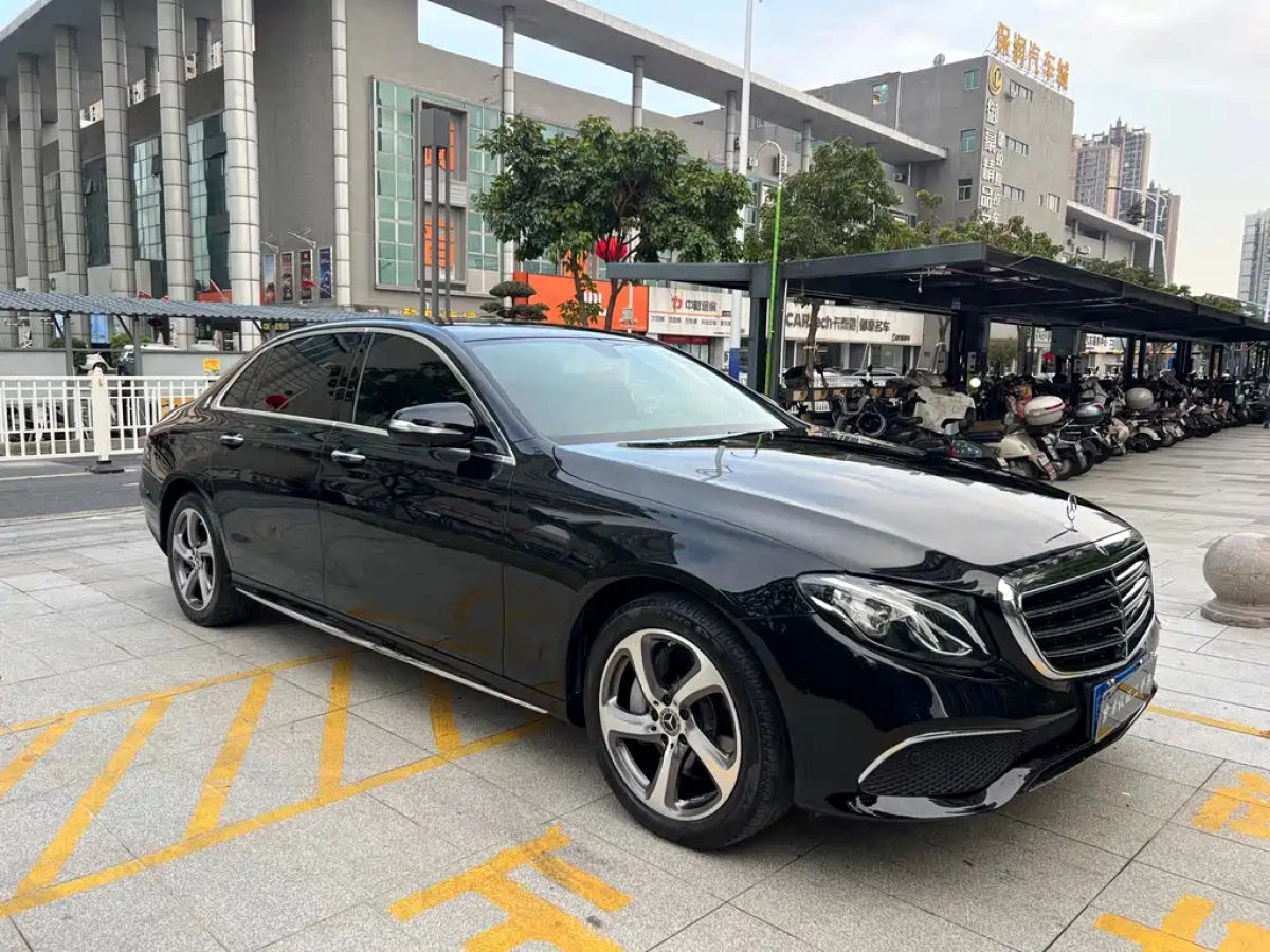 MERCEDES-BENZ E-CLASS