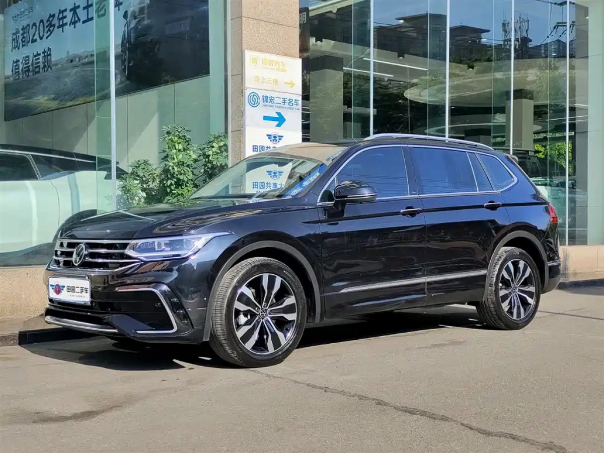 VOLKSWAGEN TIGUAN L  2025