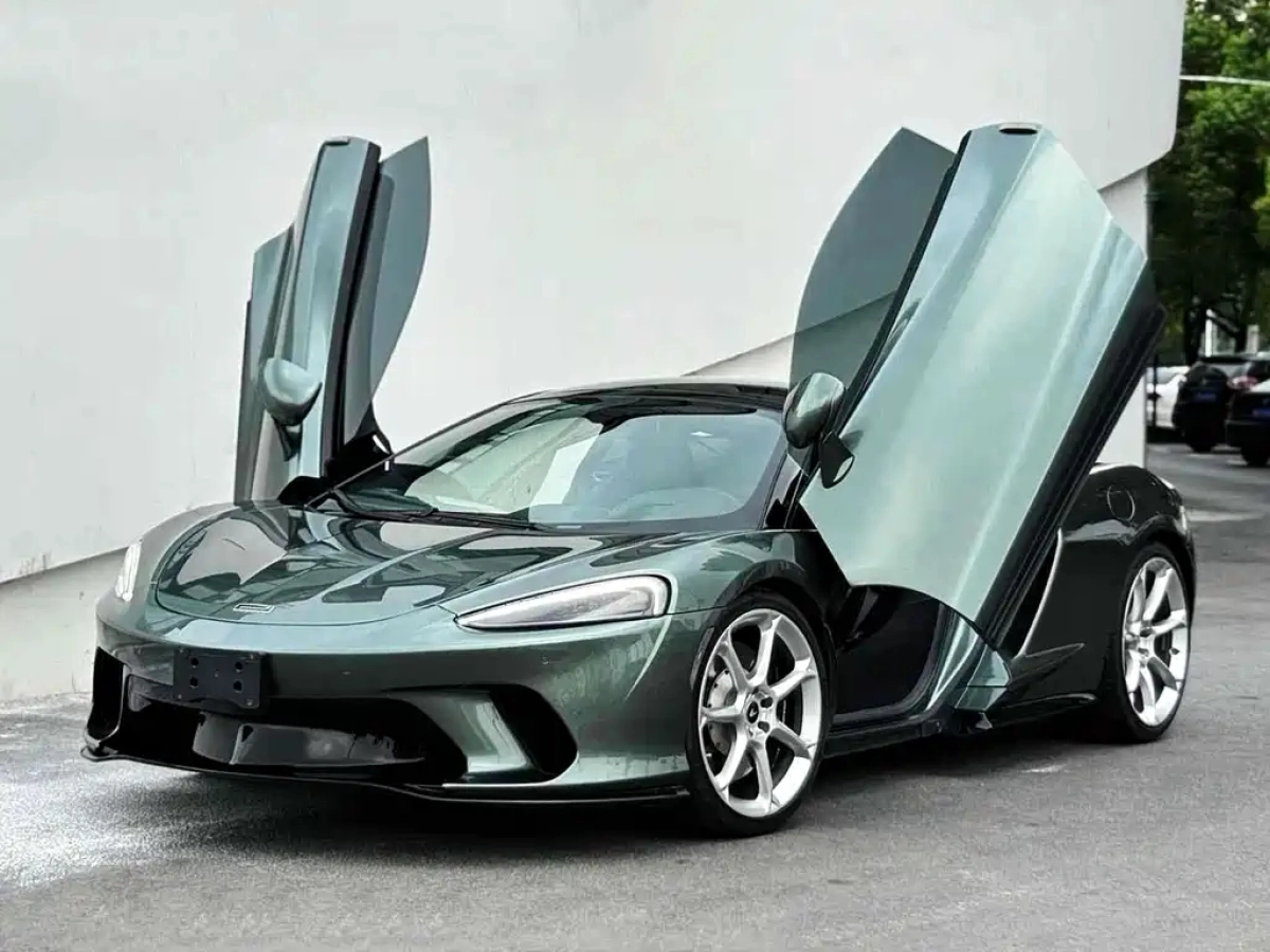 MCLAREN GT  2020