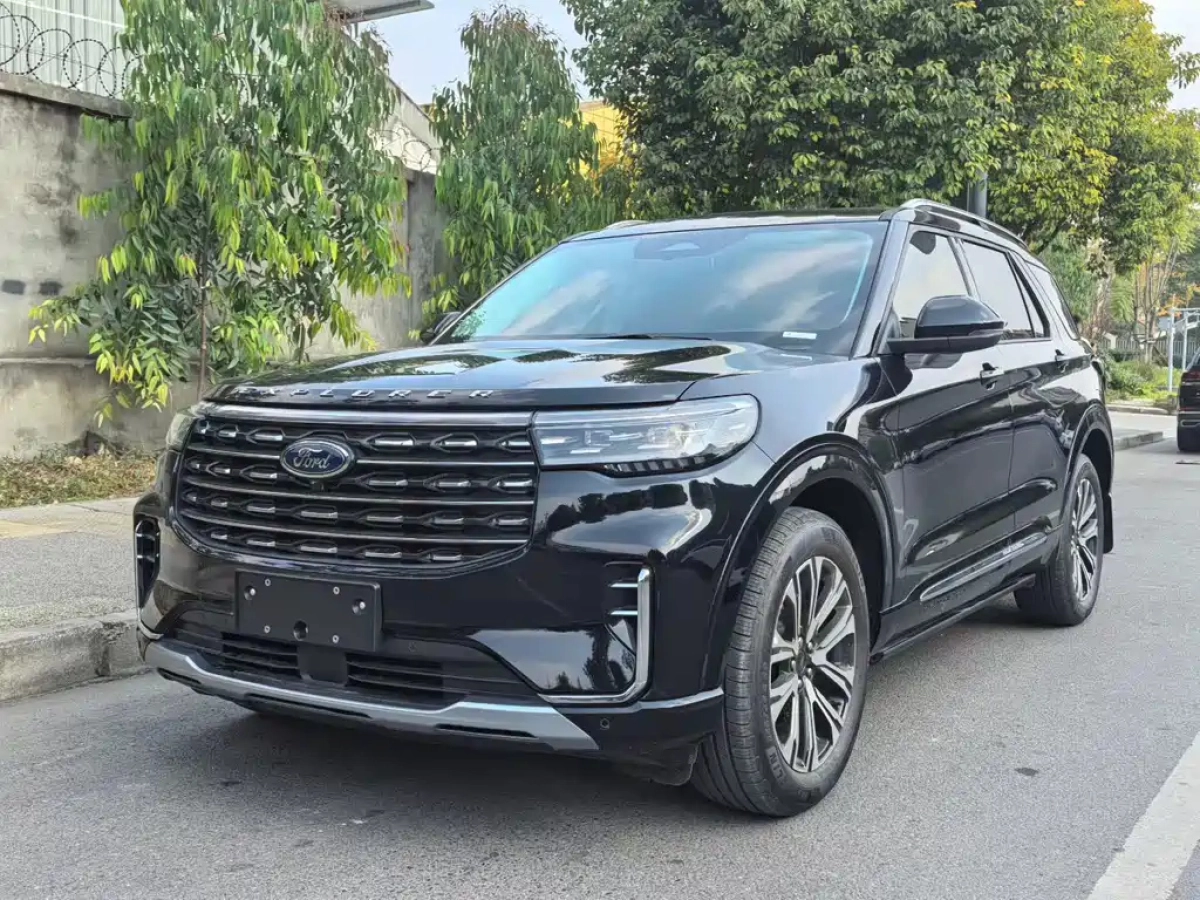 FORD EXPLORER  2025