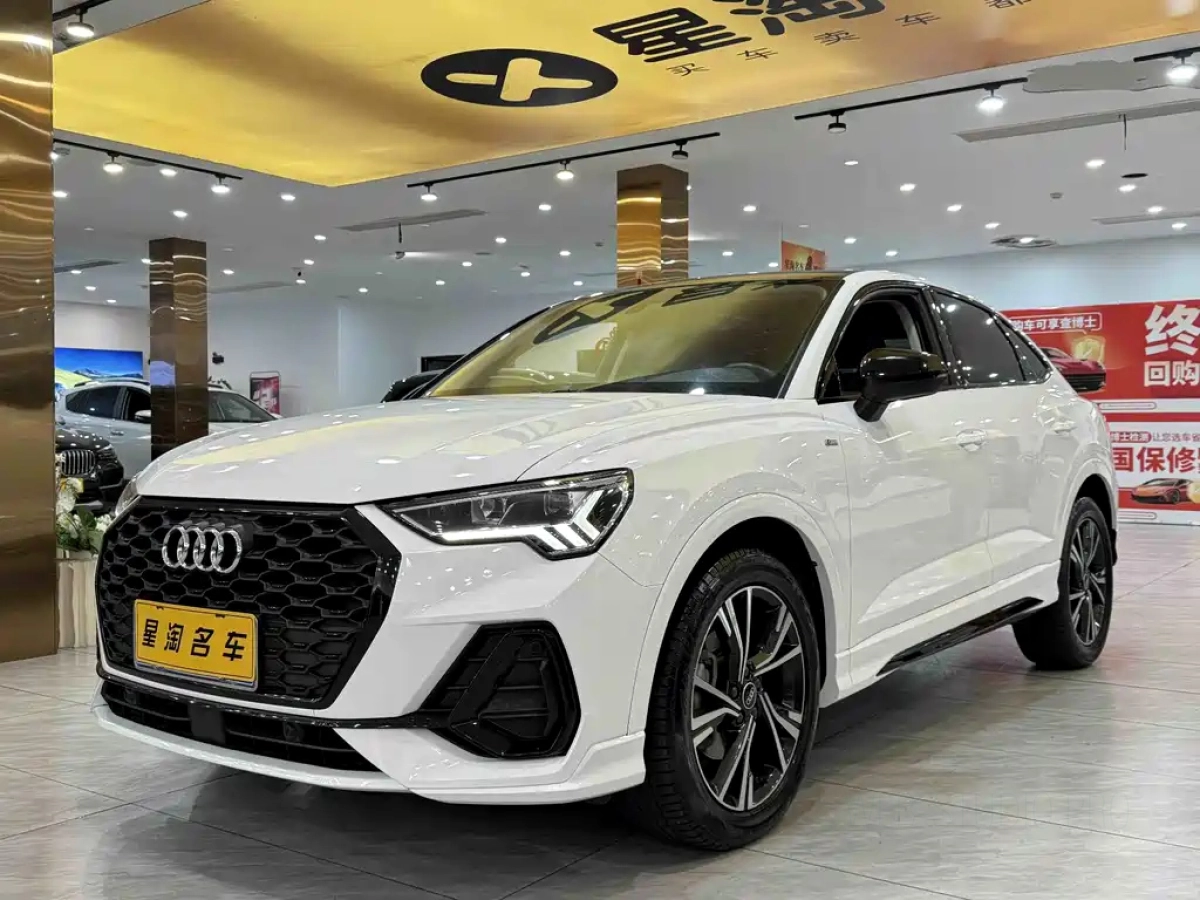 AUDI Q3 SPORTBACK  2022