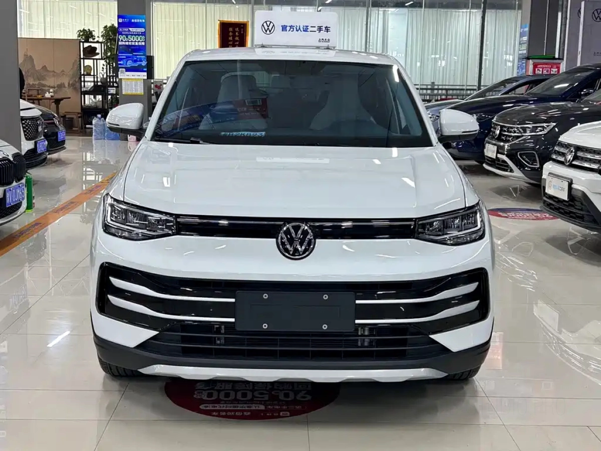 VOLKSWAGEN THARU
