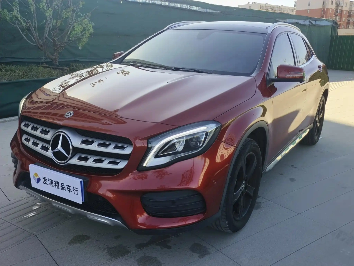 MERCEDES-BENZ GLA  2019