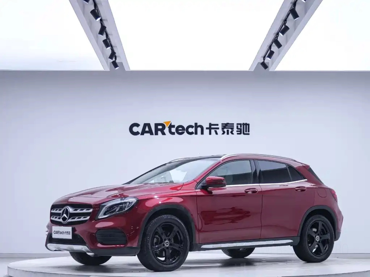 MERCEDES-BENZ GLA  2019