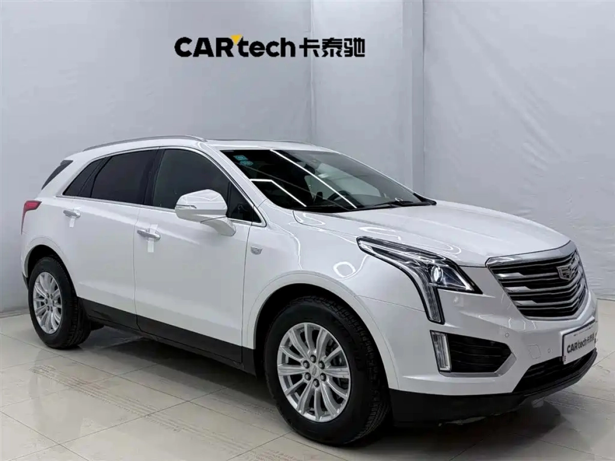 CADILLAC XT5