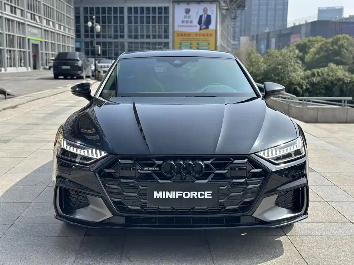 AUDI A7L