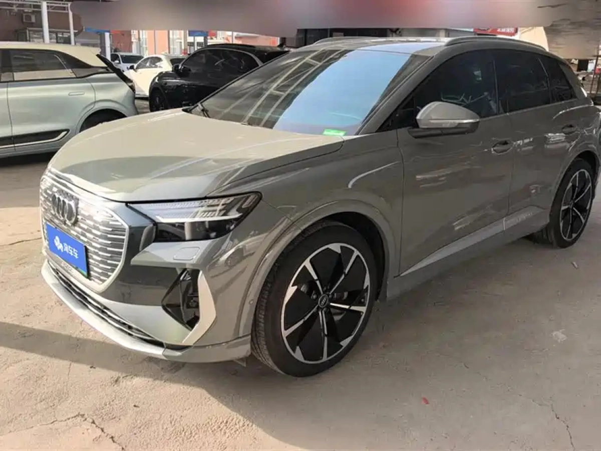 AUDI Q4 E-TRON  2023
