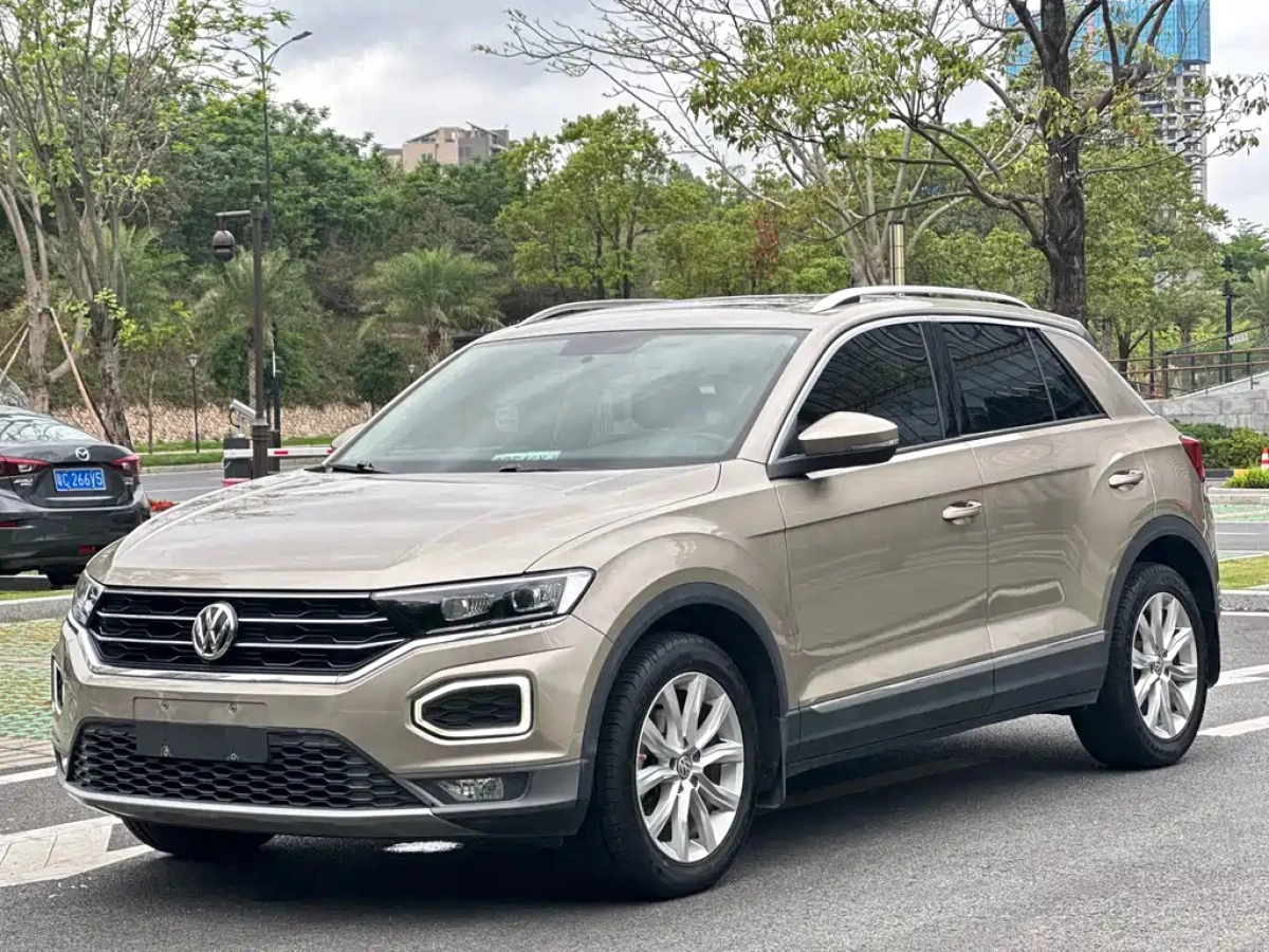 VOLKSWAGEN T-ROC