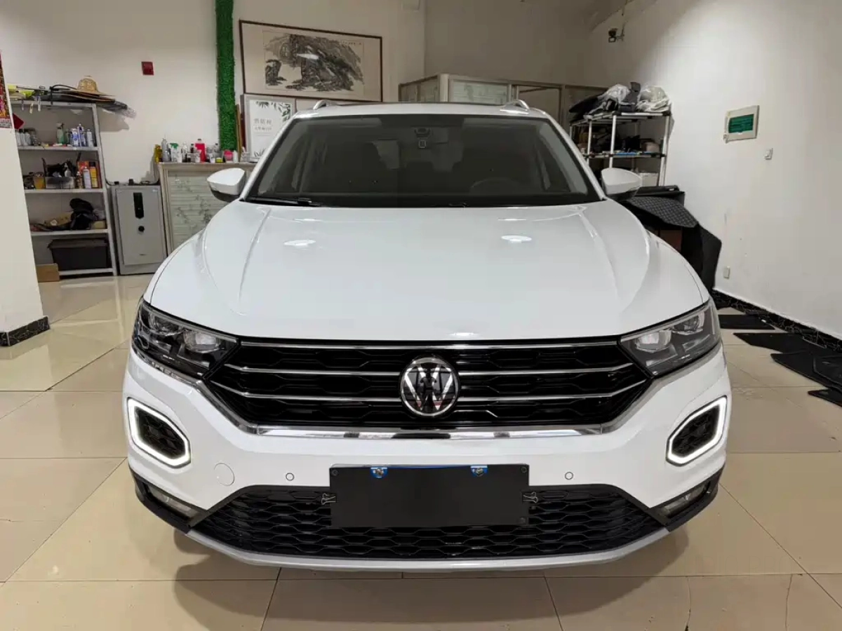VOLKSWAGEN T-ROC