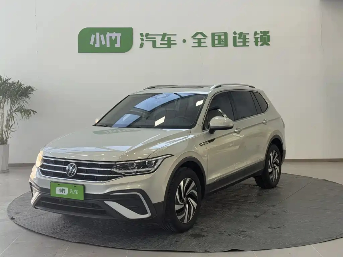 VOLKSWAGEN TIGUAN L  2022
