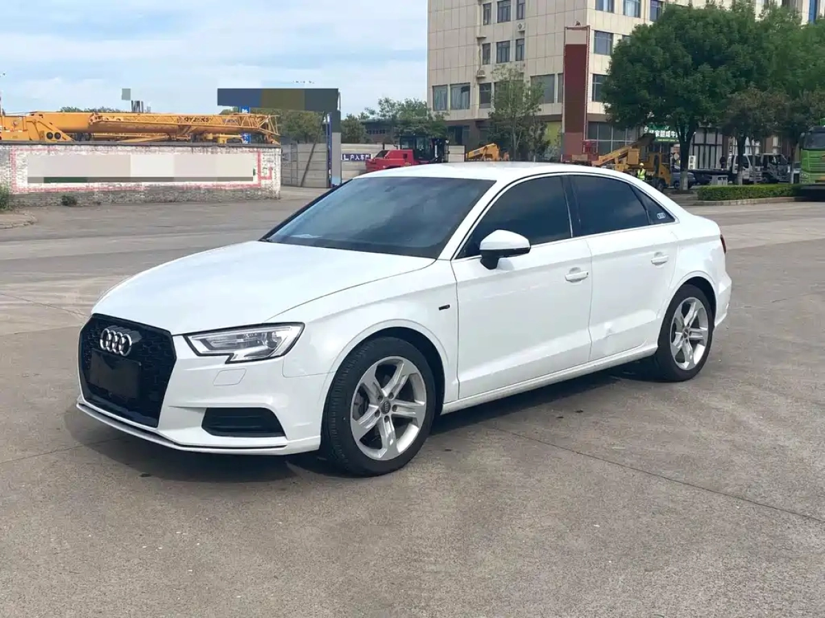 AUDI A3  2019