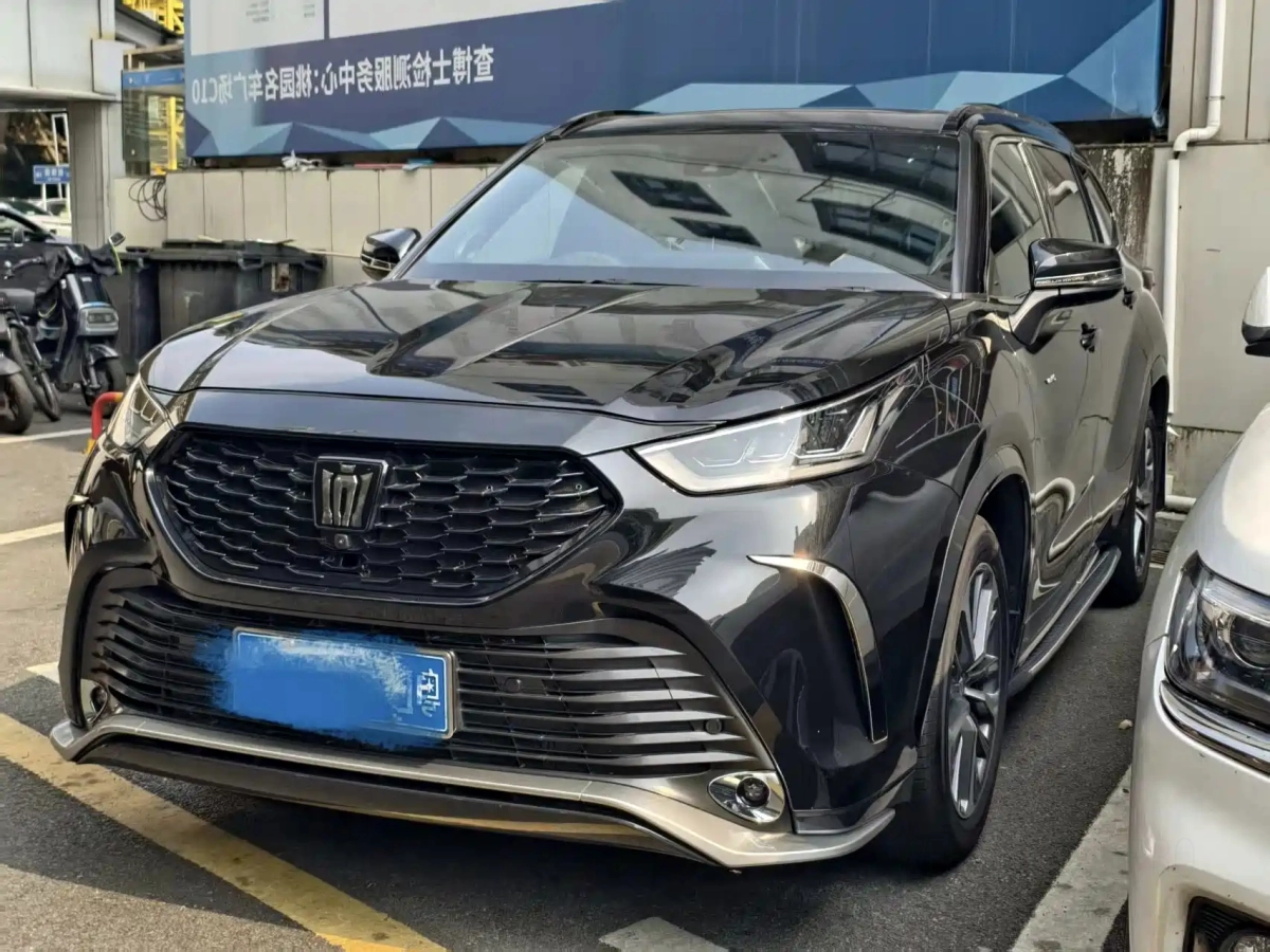TOYOTA CROWN KLUGER