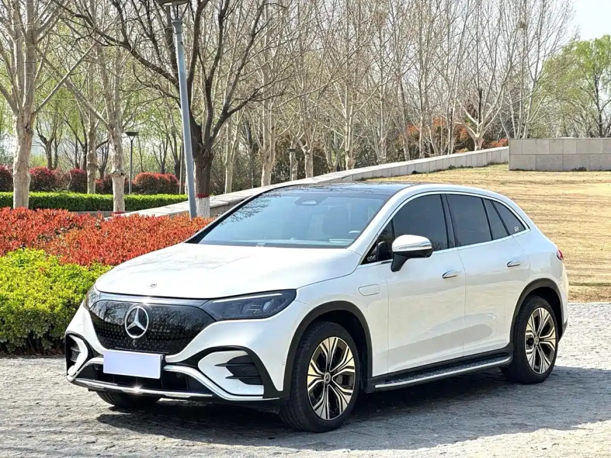 MERCEDES-BENZ EQE SUV  2025