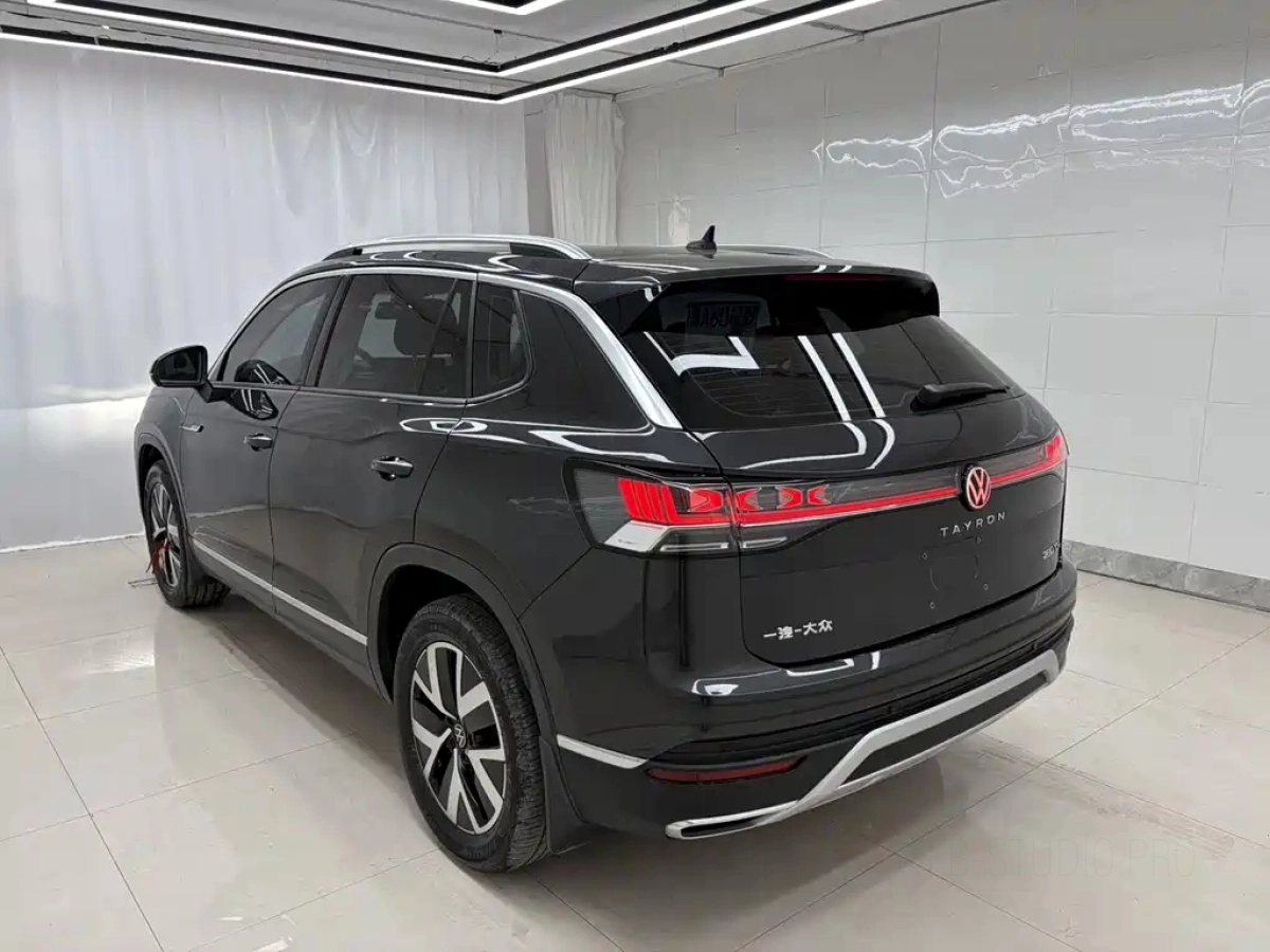 VOLKSWAGEN TAYRON