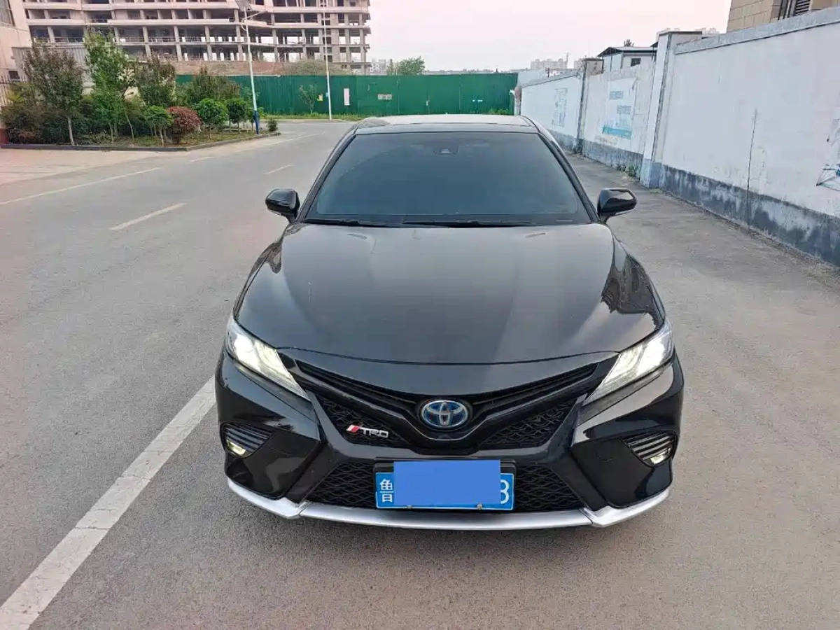 TOYOTA CAMRY