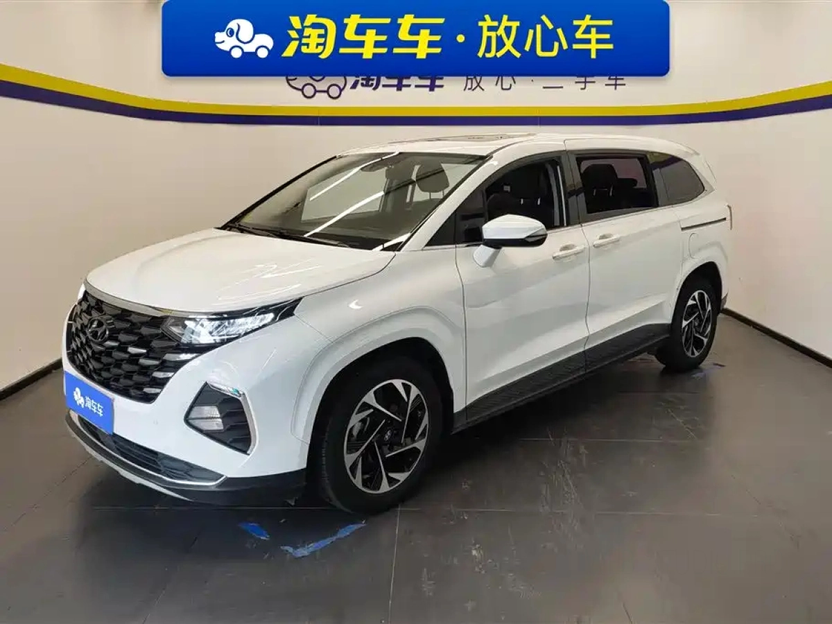 HYUNDAI CUSTO  2024