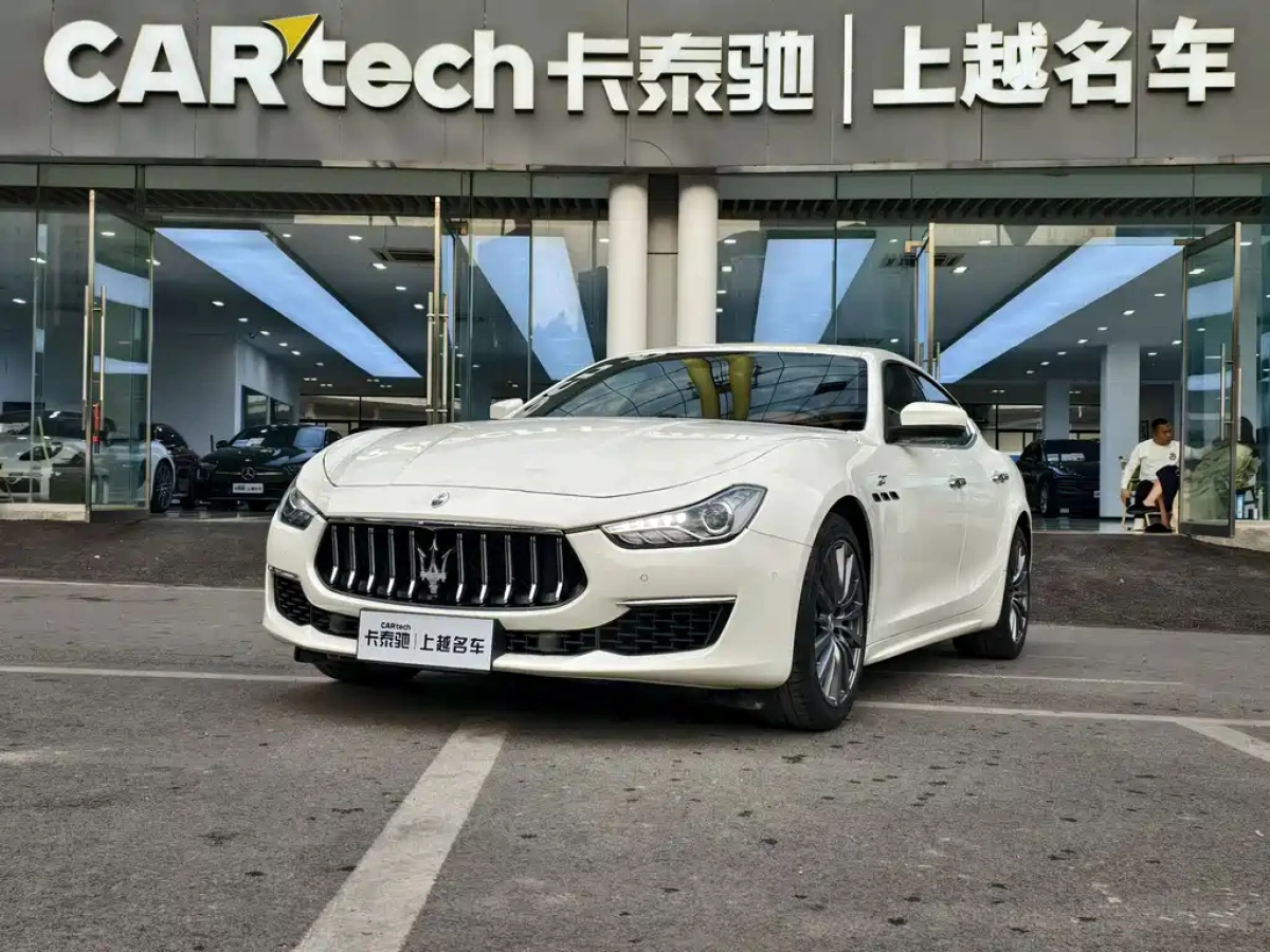 MASERATI GHIBLI